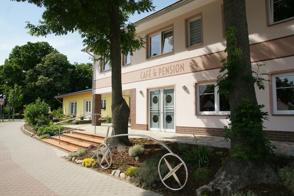 Cafe Und Pension Blohm Greifswald Kültér fotó