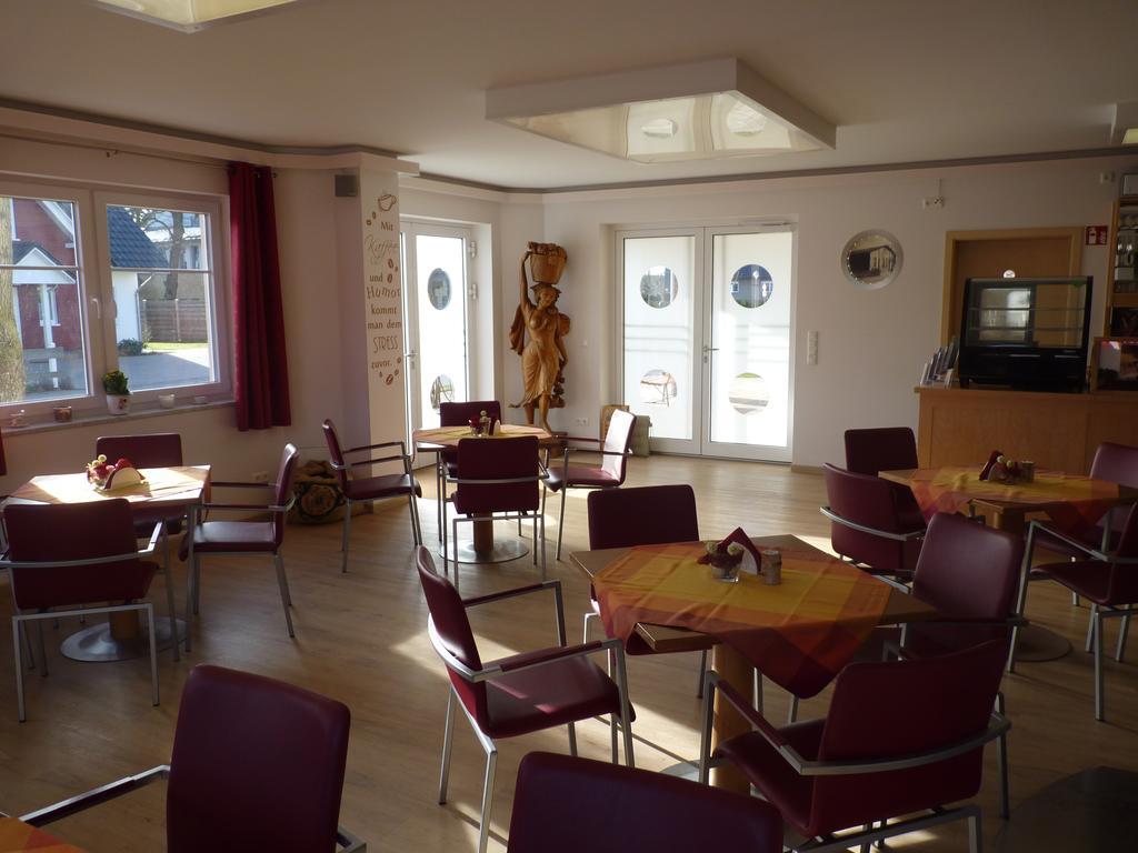Cafe Und Pension Blohm Greifswald Kültér fotó