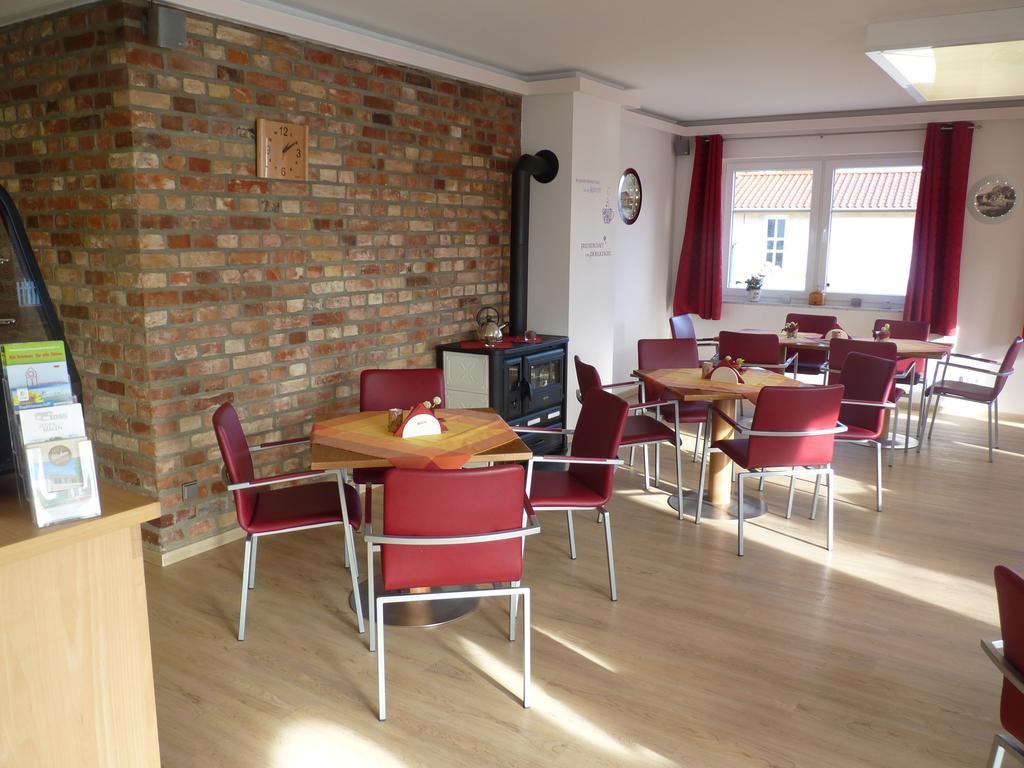 Cafe Und Pension Blohm Greifswald Kültér fotó